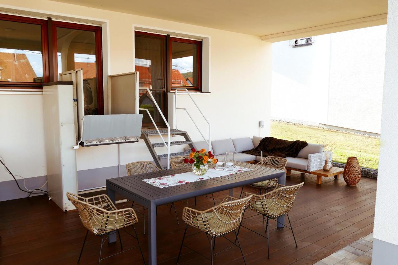 Momberg-Lodge Oberthal Eksteriør billede